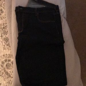 Dark rinse skinny jeans